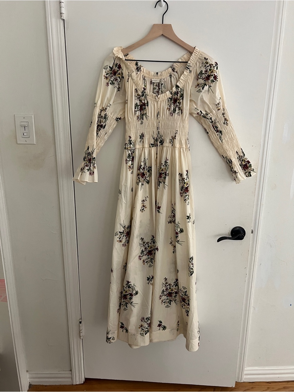 Doen Kaira Dress XS Flawless Cream Floral Smocked Midi Dress - Picture 4 of 14